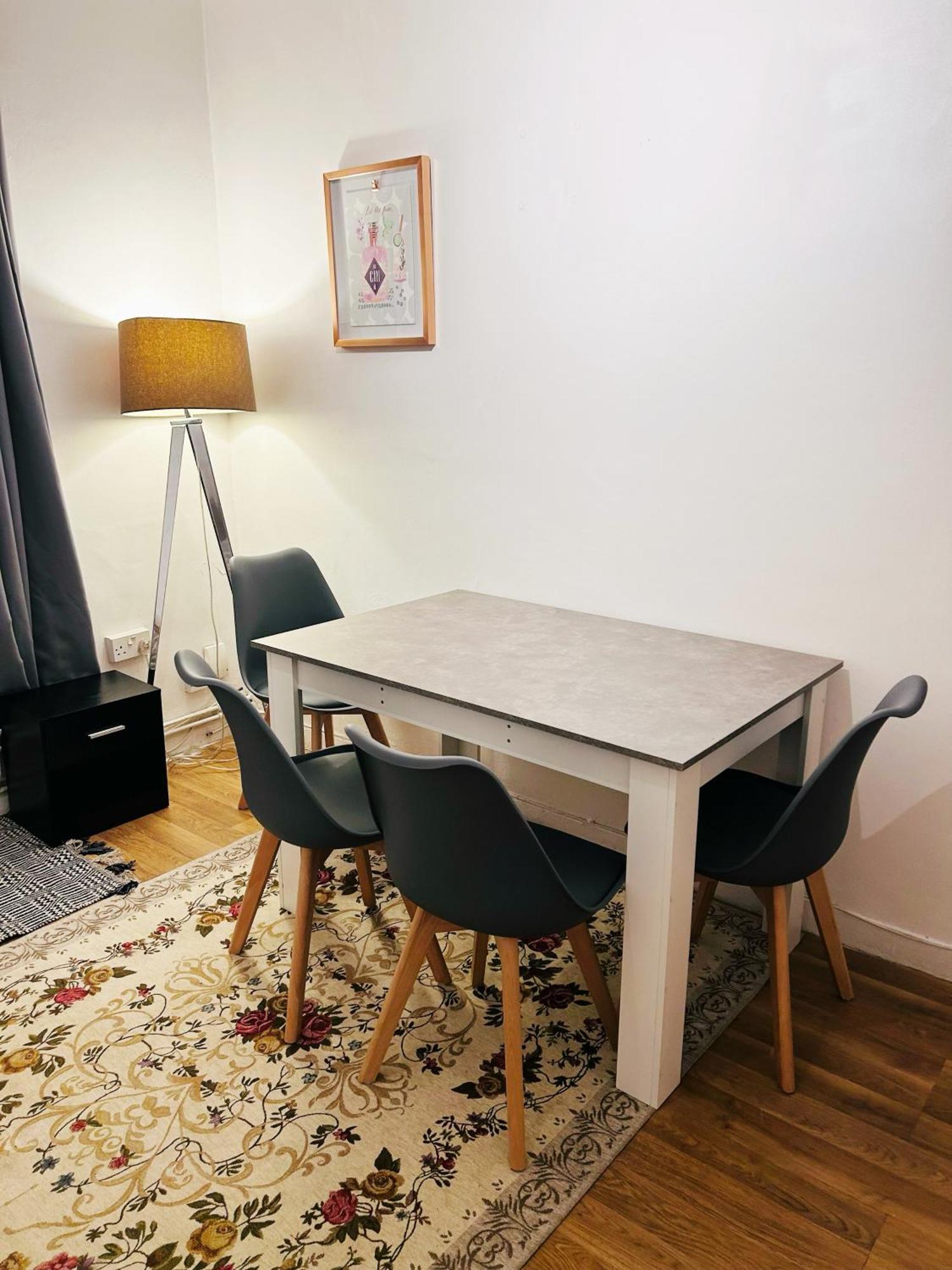Spacious Flat With 2 To 3 Bedrooms In Central London Ngoại thất bức ảnh